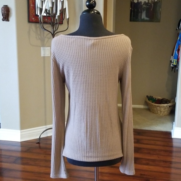 BKE Core Shirt - Picture 3 of 4